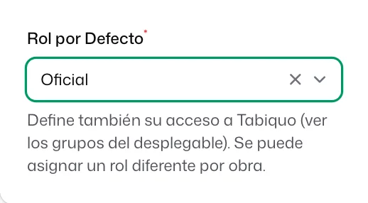 El campo «Rol por Defecto» con «Oficial» elegido