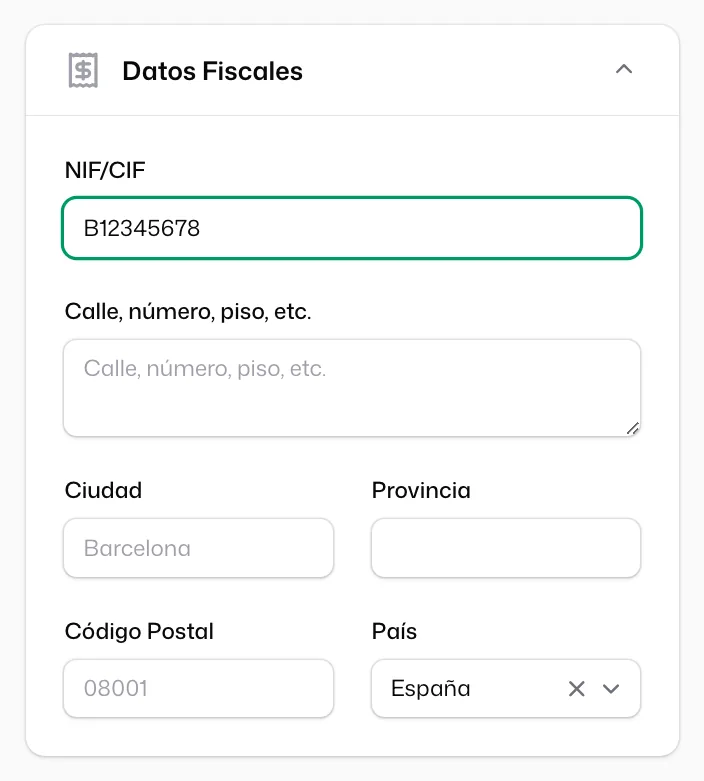 El bloque «Datos Fiscales», con el «NIF/CIF» escrito y la dirección fiscal debajo