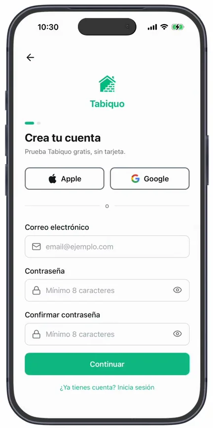 La pantalla «Crea tu cuenta»: los botones «Apple» y «Google», «Correo electrónico», «Contraseña», «Confirmar contraseña» y el botón «Continuar»