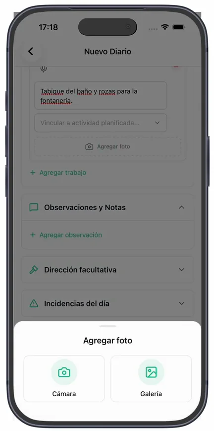 La hoja «Agregar foto» con las dos opciones, «Cámara» y «Galería»