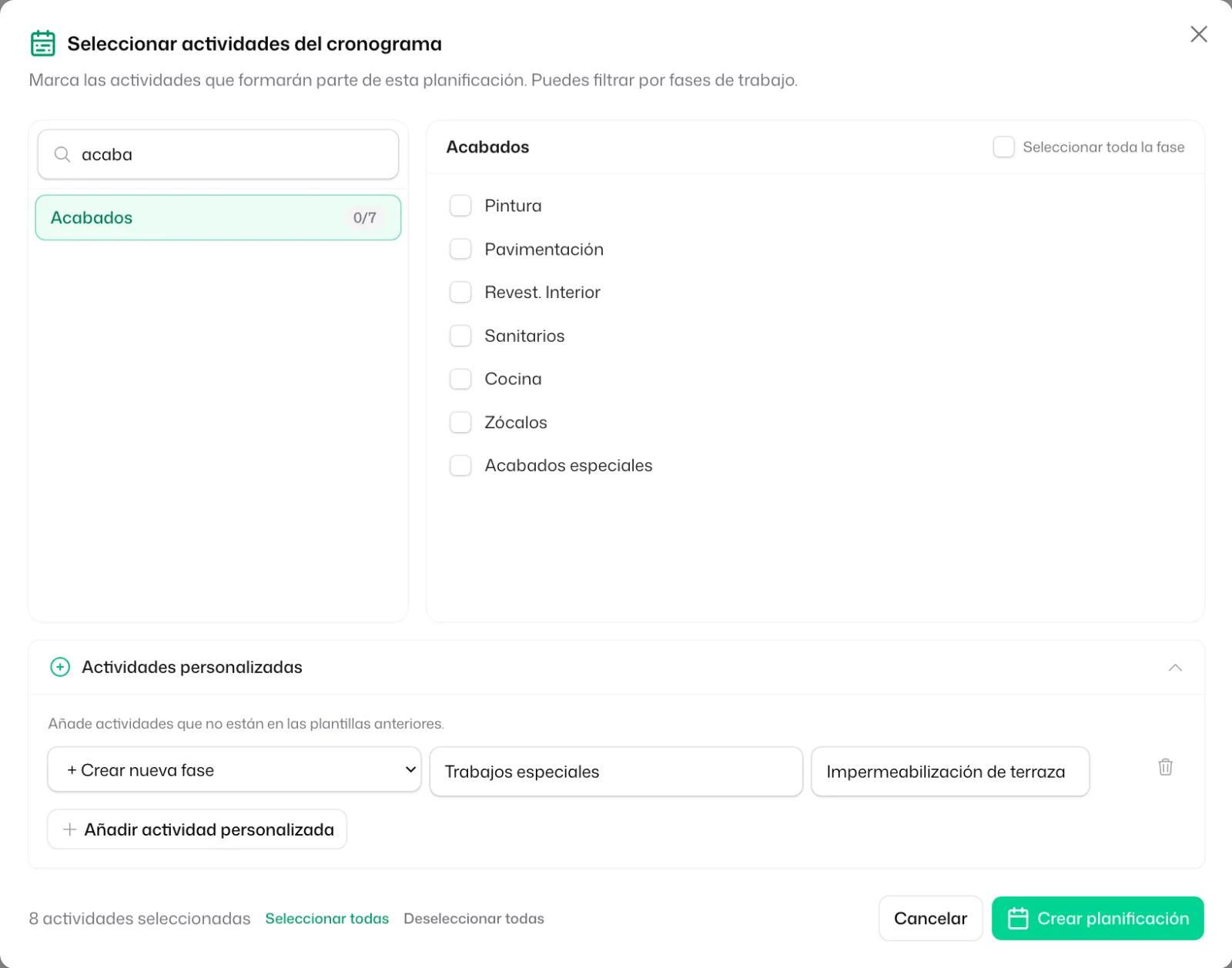 La sección «Actividades personalizadas» abierta, con «+ Crear nueva fase» elegido, la fase «Trabajos especiales» y la actividad «Impermeabilización de terraza»