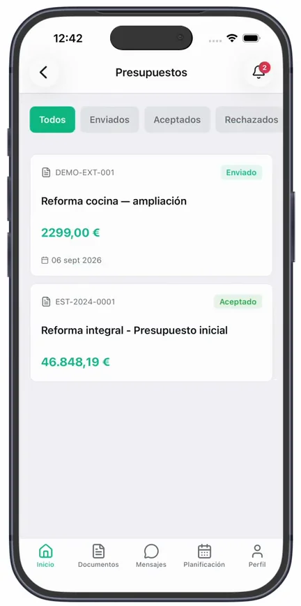 La lista «Presupuestos» con los filtros «Todos», «Enviados», «Aceptados», «Rechazados» y un presupuesto en estado «Enviado» con su importe