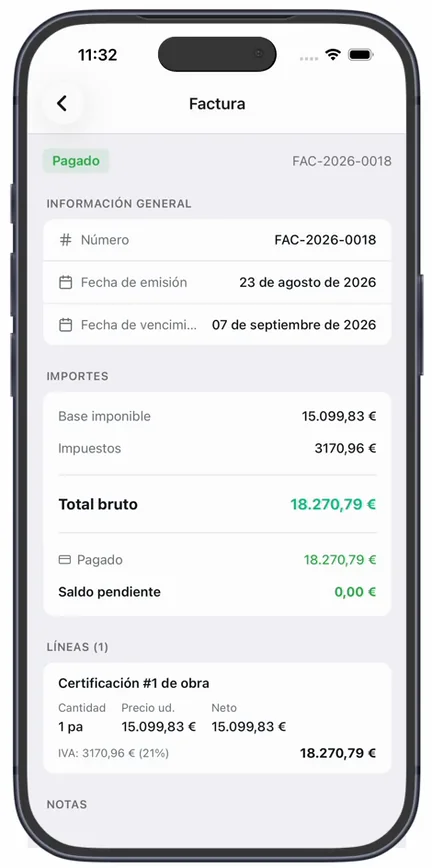 El detalle de una factura: «Información general» y el bloque «Importes» con la base imponible, los impuestos, el «Total bruto», lo «Pagado» y el «Saldo pendiente»