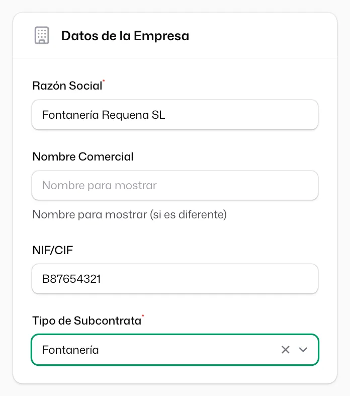 La sección «Datos de la Empresa» de una subcontrata nueva, con el campo «Tipo de Subcontrata» en «Fontanería»
