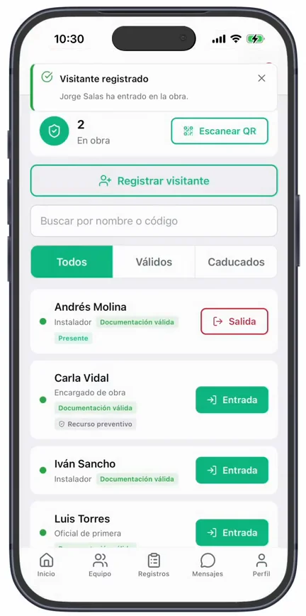 El aviso «Visitante registrado» y el contador, que ya marca «2 En obra»