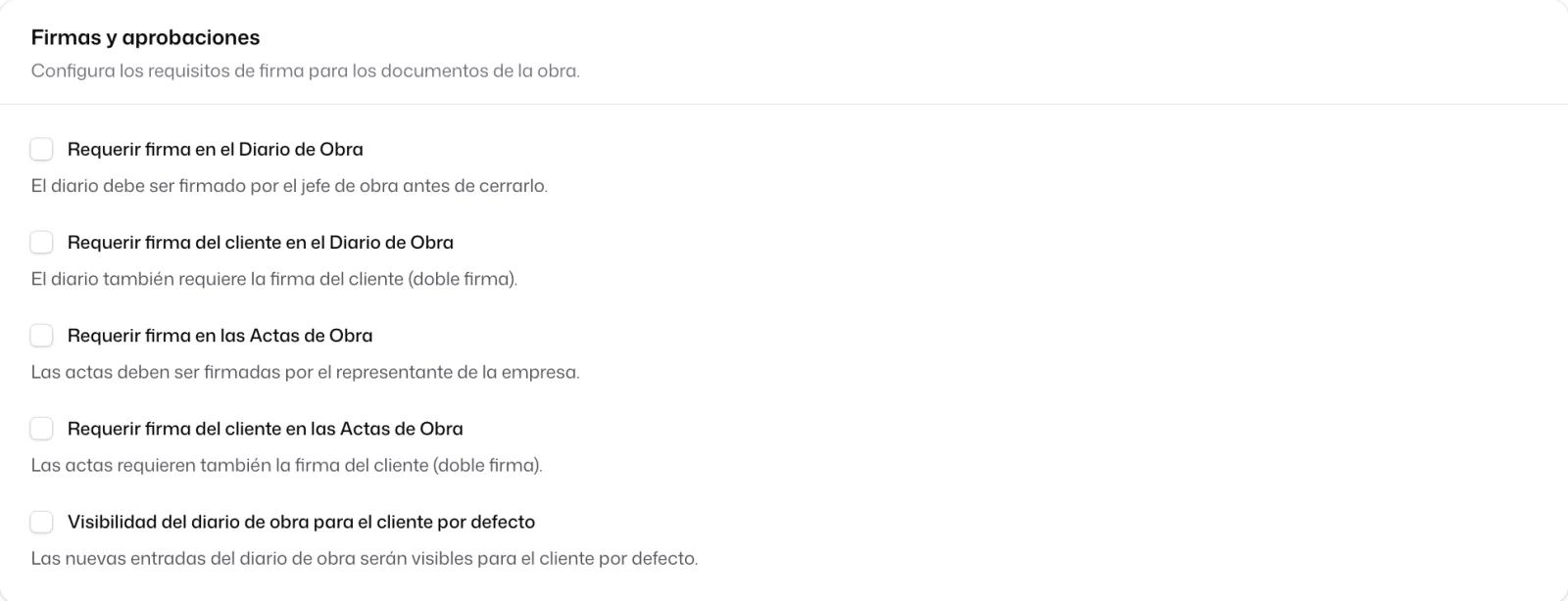 La sección «Firmas y aprobaciones» de los ajustes del equipo, con «Requerir firma en el Diario de Obra» sin marcar